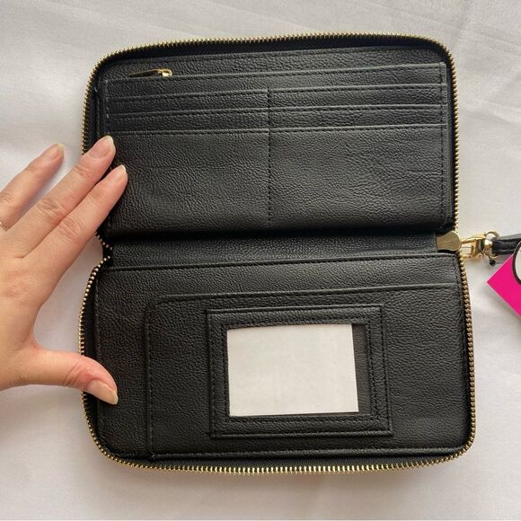 NWT Betsey Johnson Zip Around Black Wallet Wristlet with Gold Hardware - Picture 5 of 12